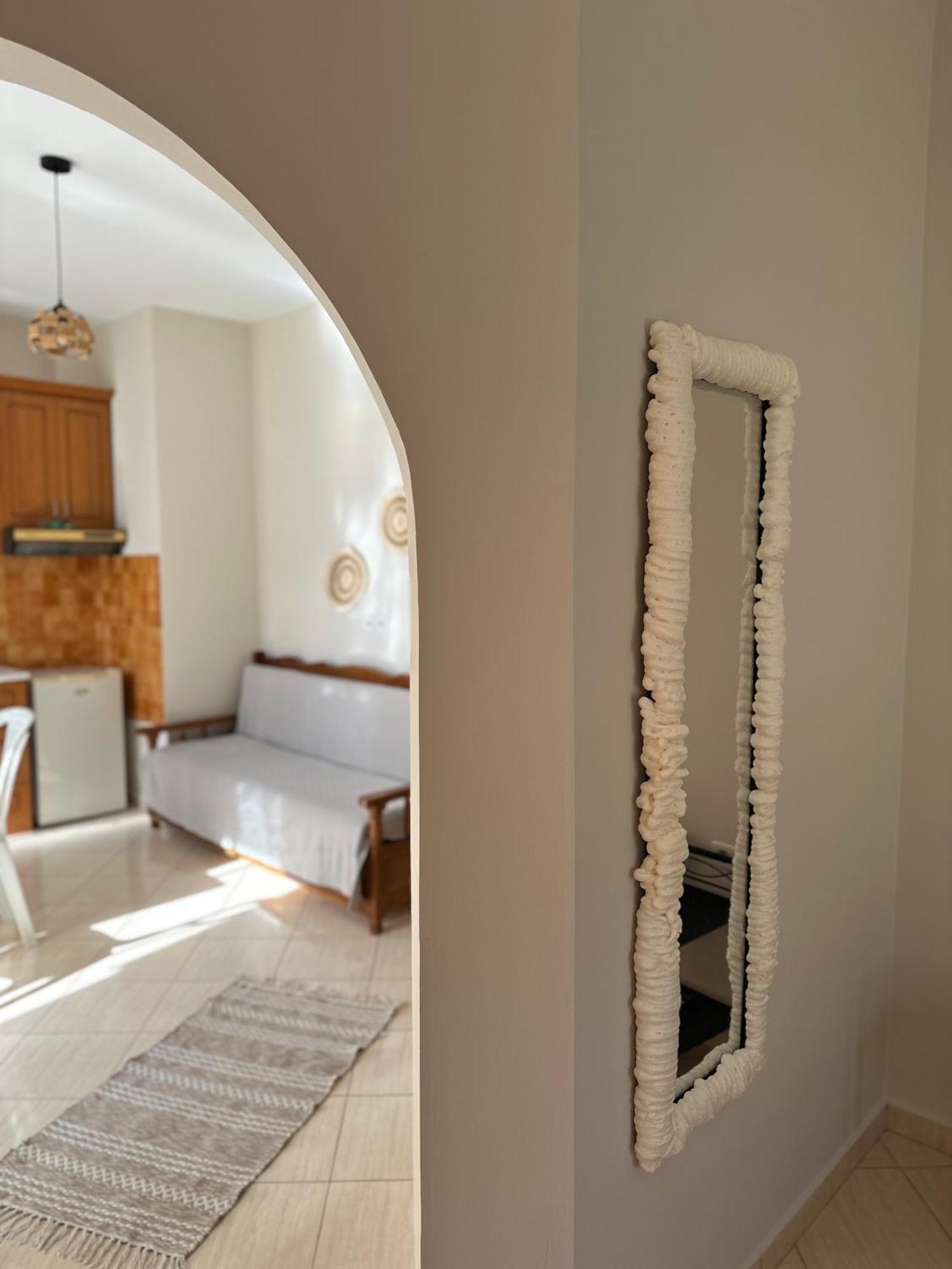 Vila Lemon Tree Sarandë エクステリア 写真