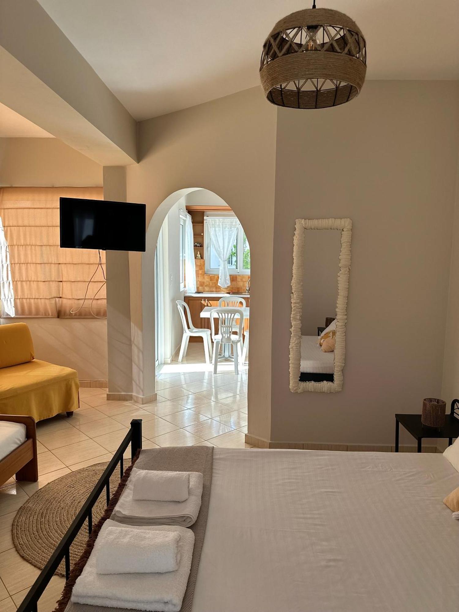 Vila Lemon Tree Sarandë エクステリア 写真