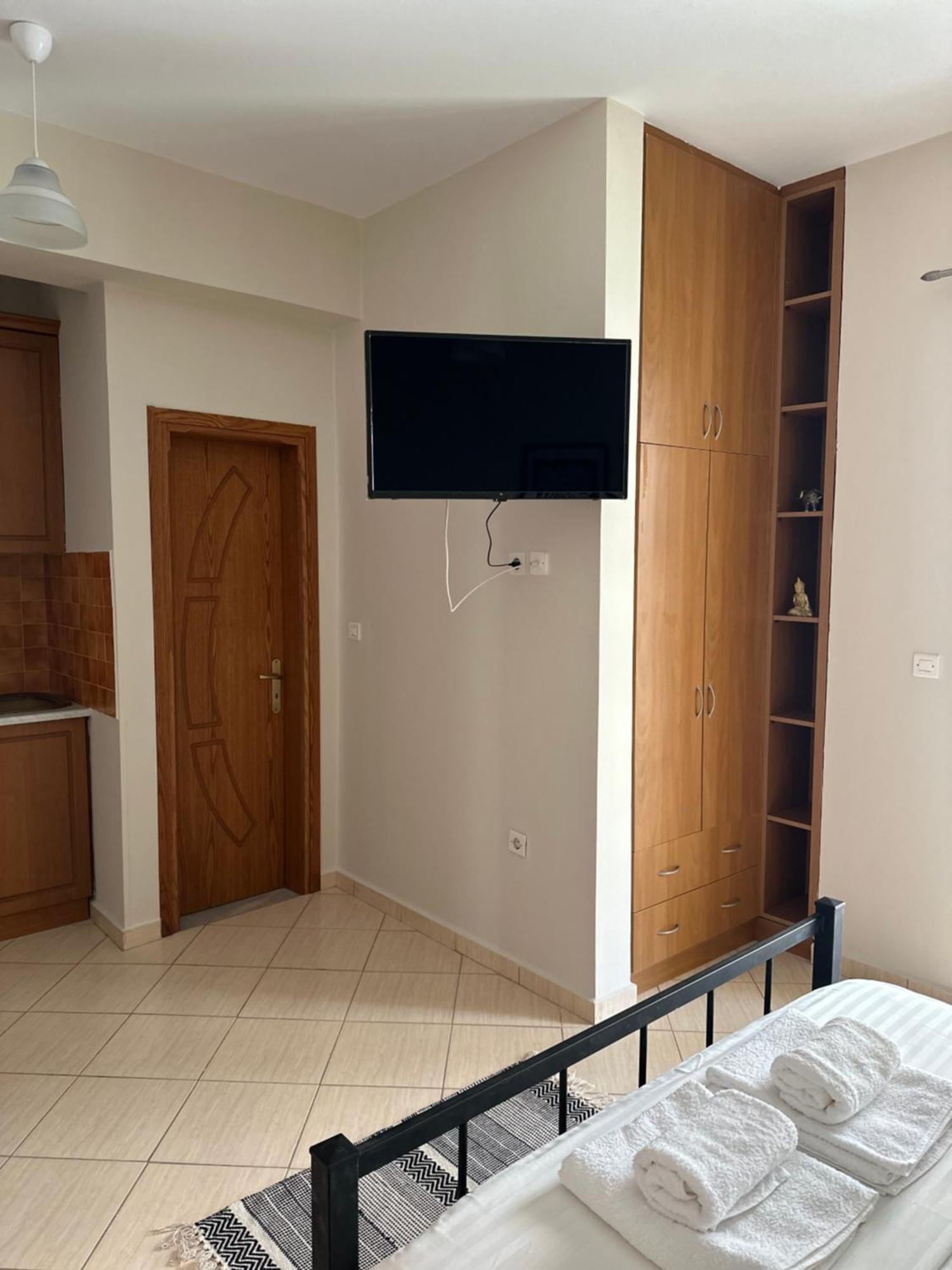 Vila Lemon Tree Sarandë エクステリア 写真