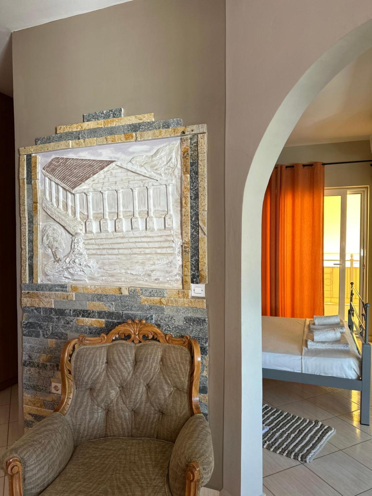 Vila Lemon Tree Sarandë エクステリア 写真